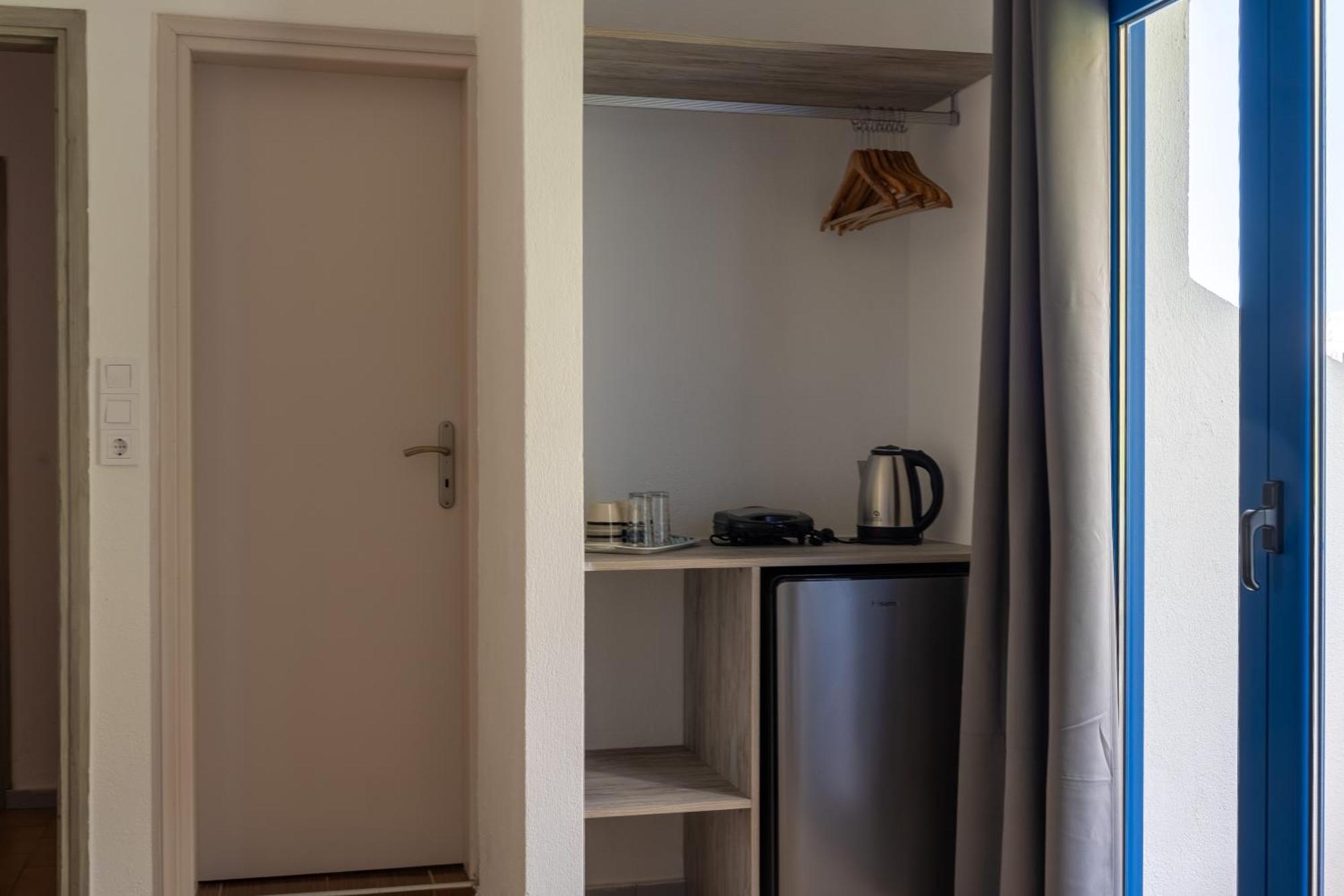 Giannis Rooms Agia Roumeli Exterior photo